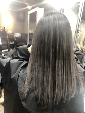 アポロ 横浜駅店(apollo) ストレートでも可愛いバレイヤージュ