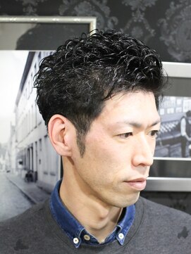 アットグラーロ 名古屋大須店 (＠GLARO) ★色気溢れる★大人ショートパーマ