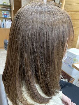 パル(PAL) 前髪あり、前上がりワンレングス