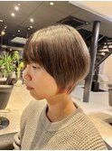 ショートボブ×インナーレッド