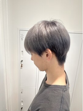 ジールヤマグチ 大蔵店 アイスグレー　ツーブロック