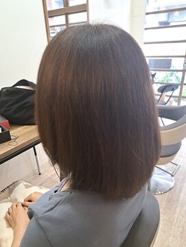 ラファミリア(la famiglia) 自然派カットカラー