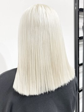 ココ 本八幡(KOKO) #10代20代30代#ケアブリーチ#ホワイトブロンド#ダブルカラー