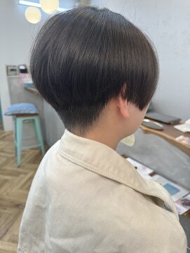 ロミー 本厚木(ROMMY.) 刈り上げ前下がりショート/簡単スタイリング/おしゃれ/ロミー