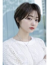 プランツヘアー 小顔丸みショート　透明感カラー博多