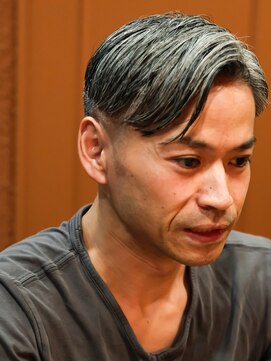 ダウバーバーショップ 銀座(DAU BARBER SHOP) サイドパート