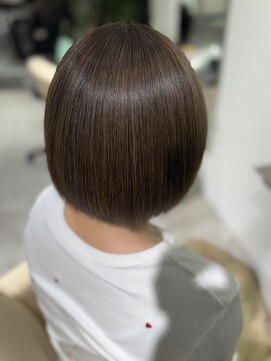 白髪ぼかしショートボブ髪質改善ストレート40代50代