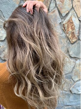 シャンティー(shanti) ダークグレー×ホワイトグレージュ◎