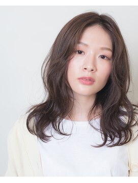 スラップ(SLAP) ヘルシーレイヤー透明感モカグレージュくびれウェーブスタイル