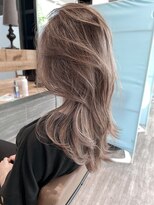 ユナイテッドビューティー 金沢(UNITED BEAUTY) レイヤーカット、デザインブリーチ