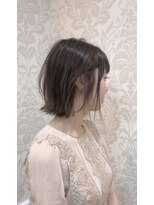 クロエバイラヴィズム  横越店蔦屋書店店内(CLOE by LUVISM)&nbsp;ツヤ感が際立つ♪軽やかに動く外ハネBob