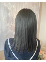 ドゥワドフェパッソ(Doigt de fee passo) カーキーグレージュ