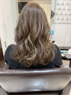 スティラ スムース 高田馬場(Stilla smooth) 美髪イルミナカラー　透明感