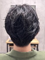 フイ 代々木(Hui)&nbsp;メンズ/アップバング/ツーブロックマッシュ/束感ショート波巻き