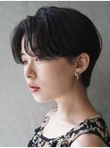 大人可愛い20代30代40代黒髪前下がりひし形小顔ボブ丸みショート