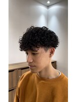 ダブルオオガキ (W-ogaki)&nbsp;プードルパーママッシュツーブロックメンズパーマ刈り上げ