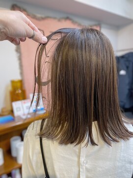 アンドチル 渋谷(AND CHILL) ブリーチなしワンカラー/カーキグレージュ/ミディアムボブ渋谷