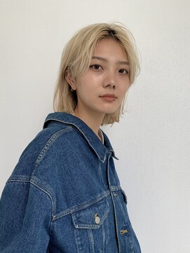 レオニード 表参道(LEONID) ブロンド顔まわりレイヤー