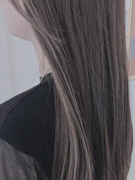 ロータス ヘアデザイン(LOTUS hair design.) ロングスタイル イヤリングカラー