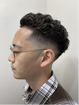 クレ(CLE)の写真/第一印象を磨く！ヘッドスパと眉カットで整える清潔感。ビジネスパーマ＆カットで、あなたの魅力を引き出す