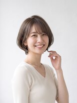サカス(sacus)&nbsp;大人可愛い小顔ひし形ショートボブ＊耳掛けシースルーバング