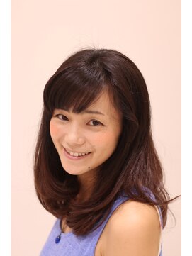 アンアンアヴェダ 沖縄ライカム店(anan aveda) 束感と透け感でつくるミディ