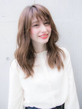 リリアン 青山(relian) ハニーベージュのふんわりロング☆relian青山