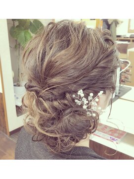 ビューティーサロンワタナベ 本店 ゆるふわヘアーセット