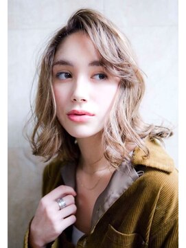 シエナ 渋谷(Siena) Siena 外国人風ハイトーンベージュ　渋谷