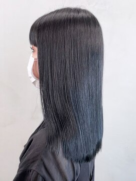 アイティーバイアルバム 藤沢店(IT by ALBUM) ブルーブラック_外ハネボブセクションカラー_ba401081