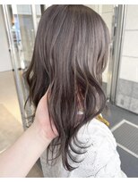 クラメールパリ 福岡(Kraemer Paris)&nbsp;くびレイヤーエモージュデザインカラーシルキーベージュミディ