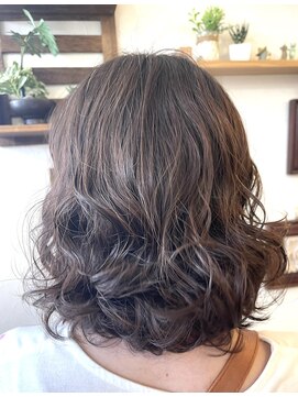 フェルーナ(FeRuna) 少し強めのボブパーマ