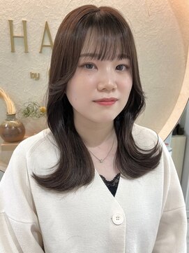 ハチ(HACHI) 暗めオリーブベージュで大人っぽ韓国ヘア