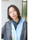 ニュアンスカールの大人ミディアム