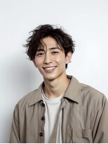 e.m.a プレミアムビューティーサロン 栄駅店(e.m.a PREMIUM BEAUTY SALON)&nbsp;センターパート/韓国マッシュ/スペインカール