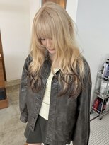 リヴ ウメダ(LIV umeda)&nbsp;ブロンドベージュ/裾カラー/トリプルカラー/レイヤーカット