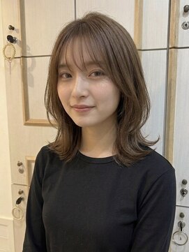 ネオリーブ チロル 横浜西口店(Neolive CiroL.) 大人可愛いくびれレイヤーカット /ミルクブラウン【横浜】