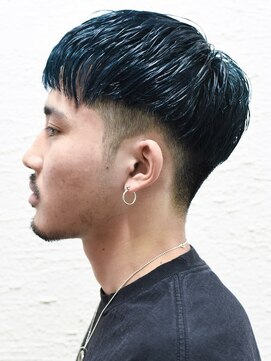 メリケンバーバーショップ コウベ(MERICAN BARBERSHOP KOBE) スーツ短髪ツーブロック束感モテる黒髪シークレットパーマ