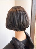 ショートボブ