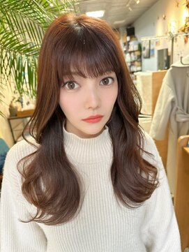 ビーチ(Beach) 韓国風くびれ巻きロングスタイル