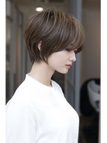 プランツヘアー&nbsp;大人ショート ショートボブ シルキーベージュ 斜めバング