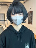 アイティーバイアルバム 北千住店(IT by ALBUM)&nbsp;アッシュブラックくびレイヤー美髪ブルーシルバー_ba490493