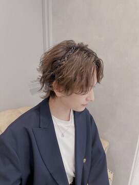 リブラ 新宿新南口店(Libra) パーマ風センターパート