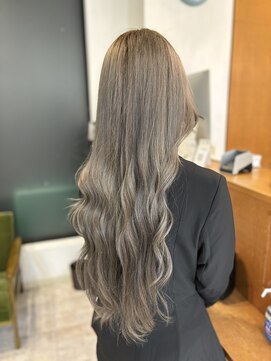 リアン 大森店(Rian) アッシュグレーカラー×20代スーパーロングヘア