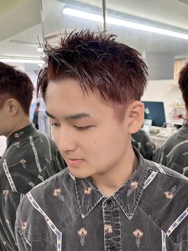 ハチ(HACHI) ワンカラーレッドブラウン×スパイキーショート