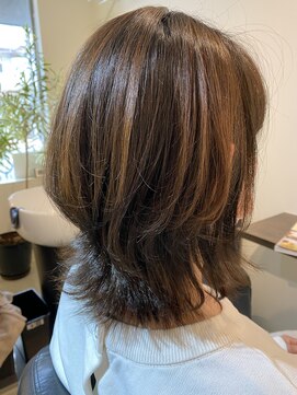 ドール(doll) オーガニックカラーでツヤ髪ヘアー