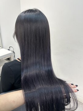 ユーフォリア 渋谷グランデ(Euphoria SHIBUYA GRANDE) ブリーチ履歴を活かしたディープラベンダー