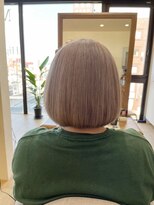 ミラシィ 成田(Mirashy)&nbsp;ハイライトカラーミルクティーベージュレイヤーカット