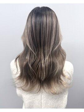 オール 大宮(OR) ケアブリーチでシャドールーツ♪