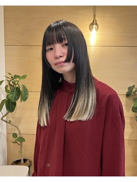 ヴィル(VILLE) 顔まわりカット フェイスレイヤー 姫カット